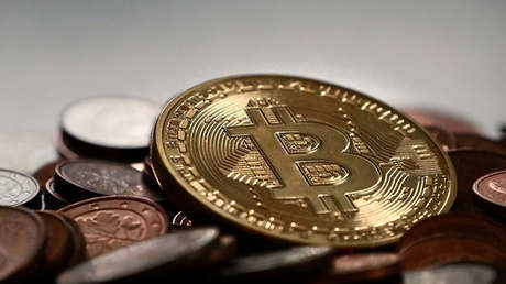 El bitcóin registra un nuevo récord de más de 6.000 dólares