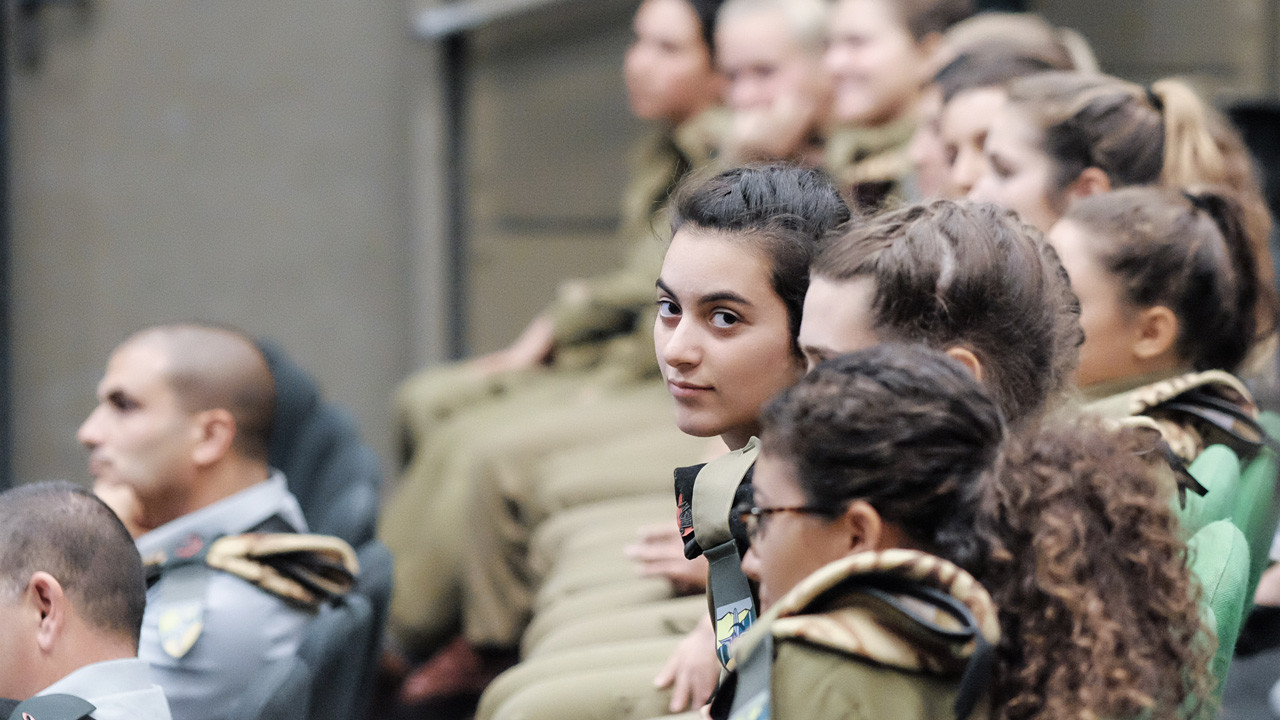 Fotos de mujeres soldados israelies desnudas 15 Fotos de mujeres soldados israelies desnudas 99