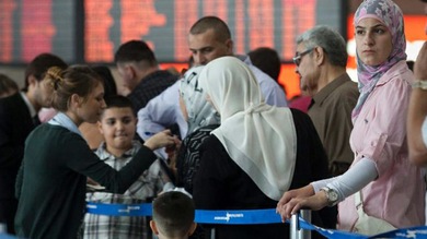 Cacheos humillantes en aeropuerto israelí: "Ahora sabe qué soportaron los judíos"