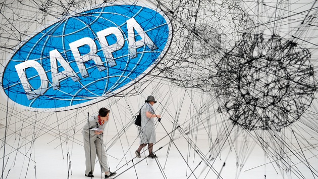 La DARPA seguirá todas las actividades humanas para predecir el 'malestar social'