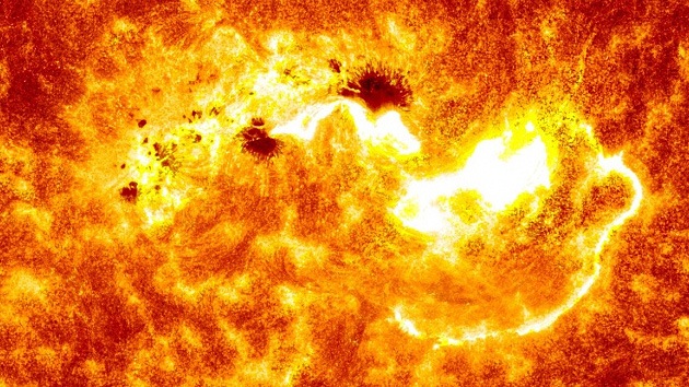 Publican video de la fuerte explosión solar que provocó tormenta magnética en la Tierra