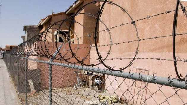 Ocho cubanos maltratados en México se declaran en huelga de hambre