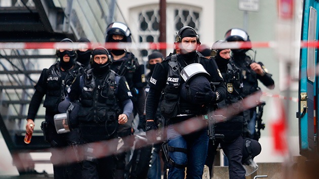 Un hombre abre fuego en un café en Alemania