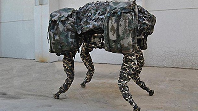 China saca a pasear a su propio perro robótico, una copia del Big Dog de EE.UU.