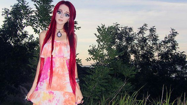 La chica más 'animada': una joven se opera para ser como los personajes de los dibujos