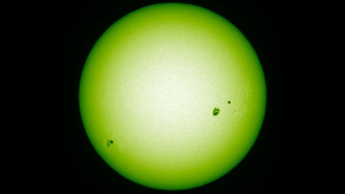 Detectan una mancha solar 66 veces más grande que la Tierra