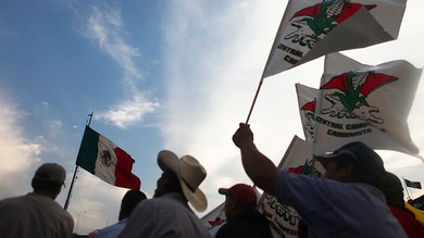 México: forman una 'cadena humana' contra la reforma energética