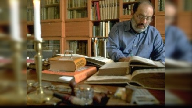 Un regalo para los lectores contemporáneos: Umberto Eco reescribe su obra maestra