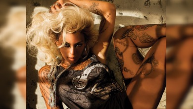 Beyoncé, sexy y rockera, posa para Deréon