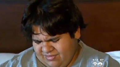 Un joven volverá de América a Europa en barco por ser considerado 'gordo' para volar