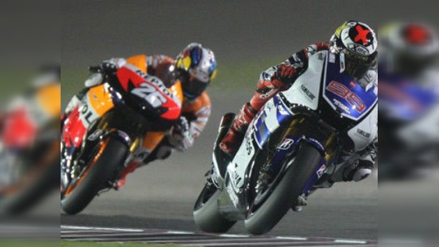 Pilotos españoles arrasan en Qatar y suman trece triples en el Mundial de motociclismo