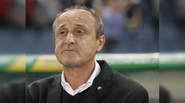 Video: Despiden al entrenador de la Fiorentina tras agredir a uno de sus jugadores