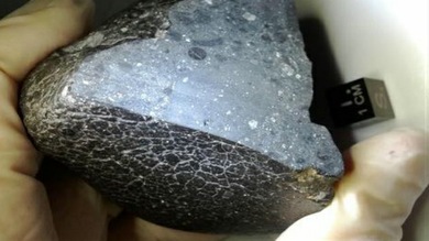 Se tropiezan con una roca marciana en el Sáhara