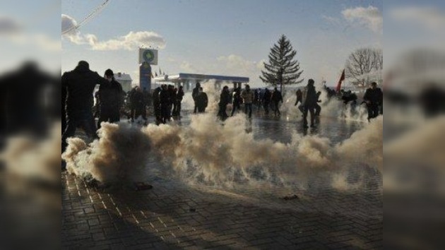 Choques en el norte de Kosovo se saldan con unas 50 personas heridas y 150 detenidas