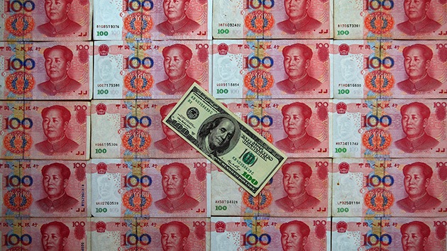 China se hace con un volumen récord de deuda estadounidense