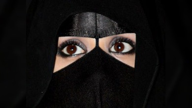 Arabia Saudita quiere ocultar los ojos femeninos bonitos