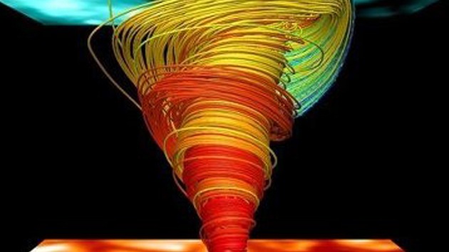 Descubren gigantescos tornados que calientan la corona del Sol