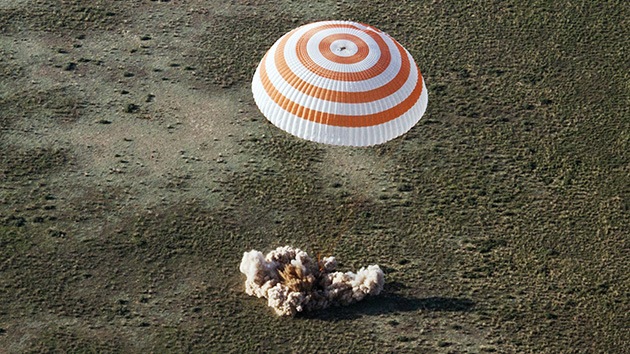 La 39º tripulación de la EEI regresa a la Tierra