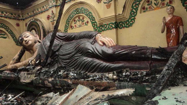 Bangladesh: Ira musulmana contra budistas por la foto en Facebook de un Corán ardiendo