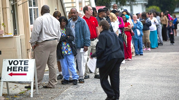 Las colas dejaron en 2012 a más de 200.000 electores de Florida con las ganas de votar