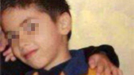 Fotos: Un policía israelí dispara a un niño palestino en la cara