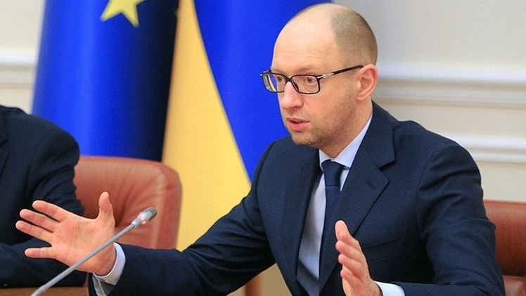 Europa hace la vista gorda a Yatseniuk: ¿El odio a Rusia, al descubierto?