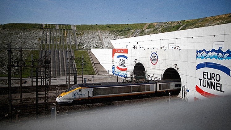 Suspenden el servicio de tren bajo el canal de la Mancha por presencia de humo
