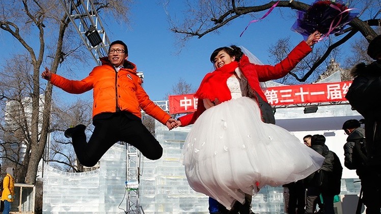 Bodas insólitas: Algunas de las tradiciones y costumbres más extravagantes para dar el sí
