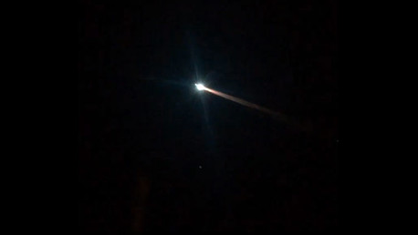 Videos, Fotos: Posible gran meteorito explota y deja su rastro en el cielo de Rusia