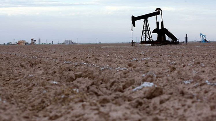 Putin: Los futuros precios de petróleo sacudirán la economía mundial