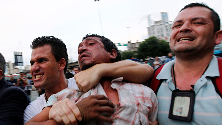 Militares denuncian un golpe de Estado blando en Argentina y Venezuela