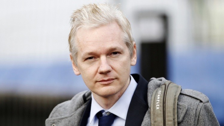 Assange: "Hillary Clinton es muy agresiva"