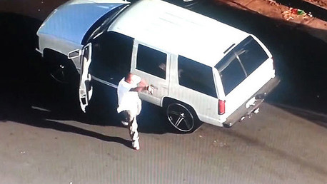 VIDEO: Una persecución policial acaba en un tiroteo retransmitido en vivo por televisión