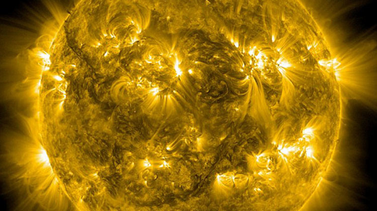 Científicos resuelven el misterio de la corona solar