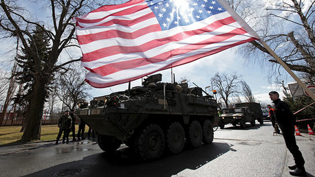 Stratfor: "EE.UU. está cercando a Rusia con sus muestras de capacidad para el combate"