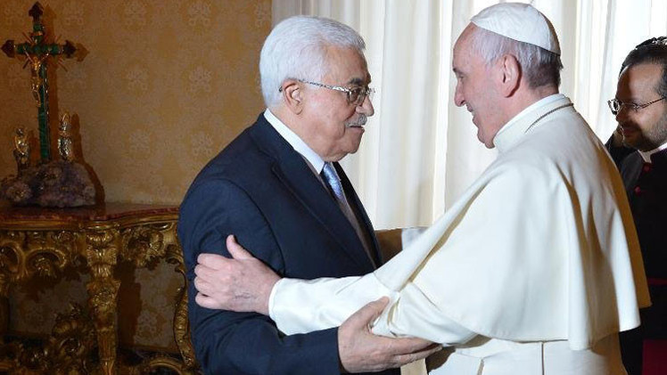 El papa a Mahmud Abbás: "Usted es un ángel de la paz"