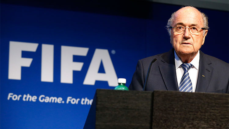 El jefe de la asociación del Fútbol de Inglaterra cree que Blatter irá a la cárcel