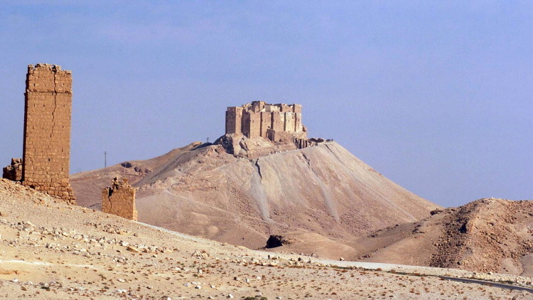 Fotos: La nueva base del EI en una lujosa mansión de la familia real de Catar en Palmira