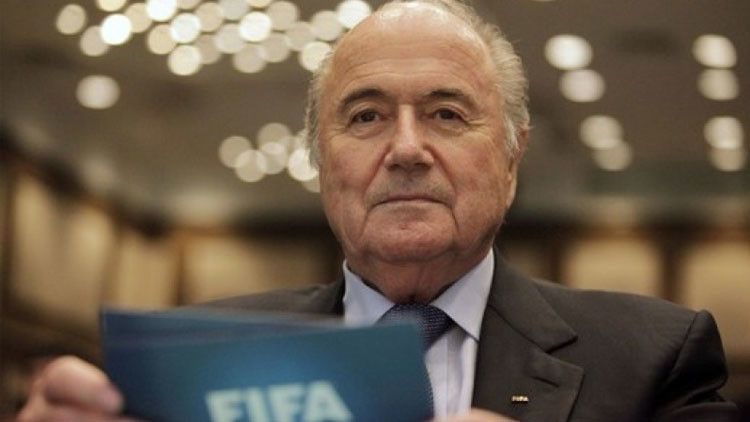 La FIFA confirma que Blatter no renuncia a su cargo
