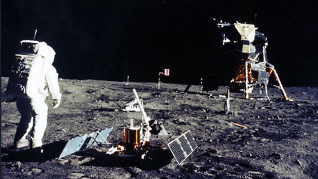 Rusia: "No, no dudamos que EE.UU. voló a la Luna, pero ¿dónde está el video?"