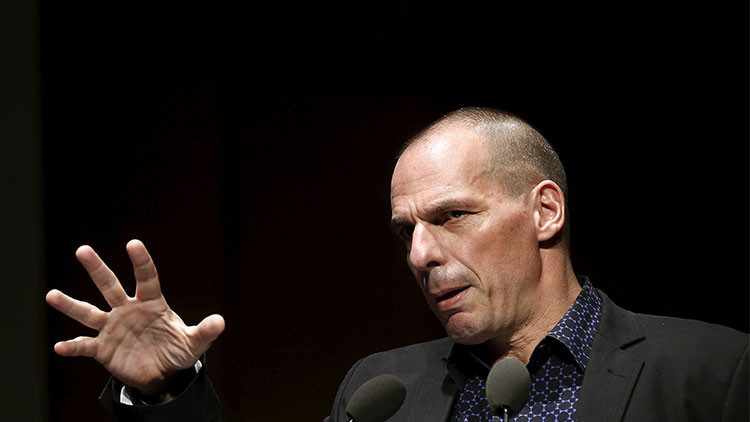 Varufakis a 'El Mundo': "Lo que hacen con Grecia se llama terrorismo"