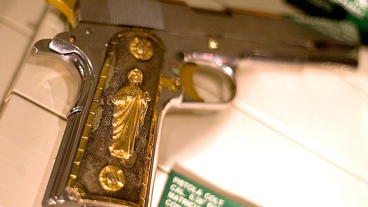 Armas de oro, leones y dólares: Así son los lujos de 'El Chapo' Guzmán (fotos)