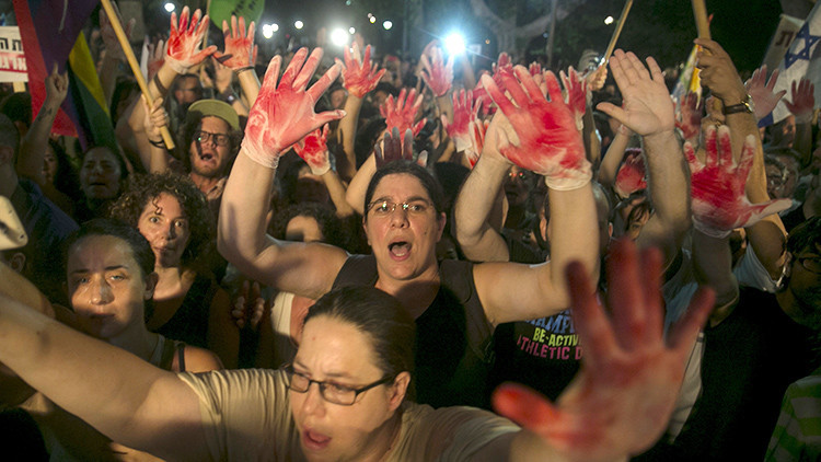 "Terror judío": Miles de israelíes se manifiestan contra la violencia y el fanatismo
