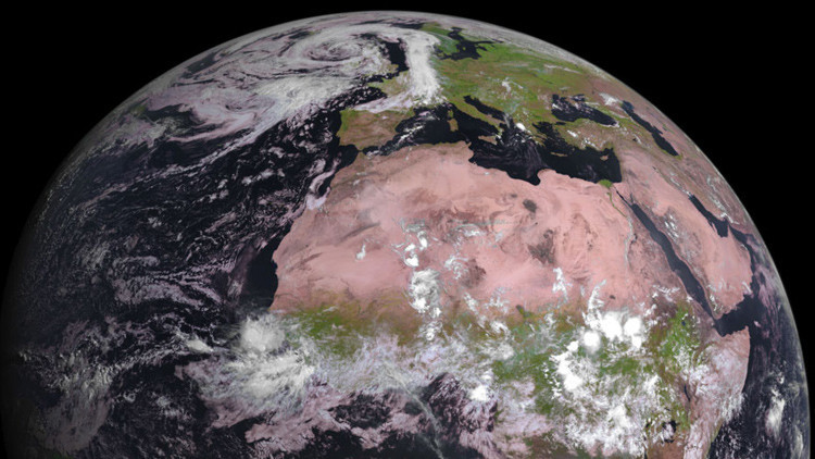 El satélite meteorológico MSG-4 envía sus primeras imágenes de la Tierra