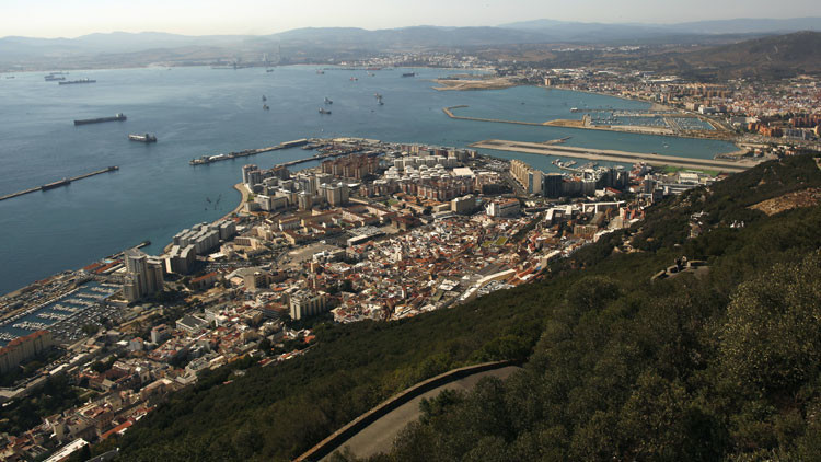 Nuevo escándalo: Reino Unido acusa a España de "violar su soberanía" en Gibraltar