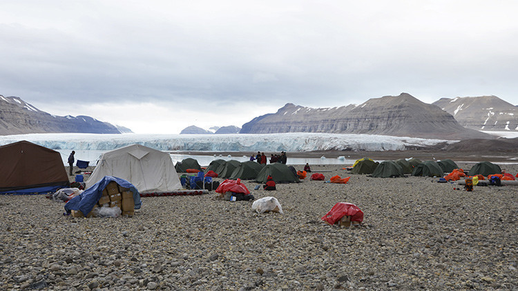 Los verdes de Noruega proponen acoger a los inmigrantes sirios a orillas de Polo Norte
