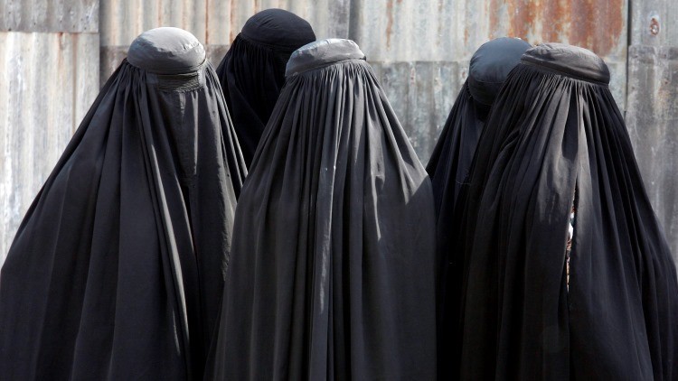 Siete cosas que una mujer no puede hacer en Arabia Saudita
