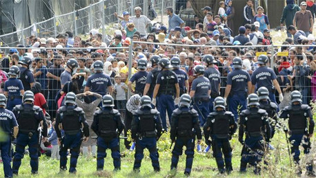Hungría aprueba ley que permite utilizar al Ejército para enfrentar la crisis de refugiados