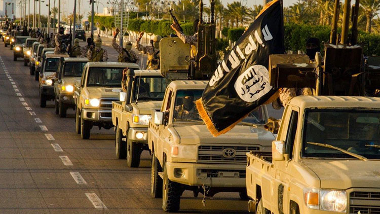 Cancillería rusa: "Los terroristas del EI ya saben producir agentes para la guerra química"