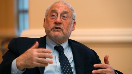 Premio Nobel de Economía: "El TPP dañará a los consumidores y beneficiará a las corporaciones"